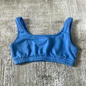 Cropped blue top